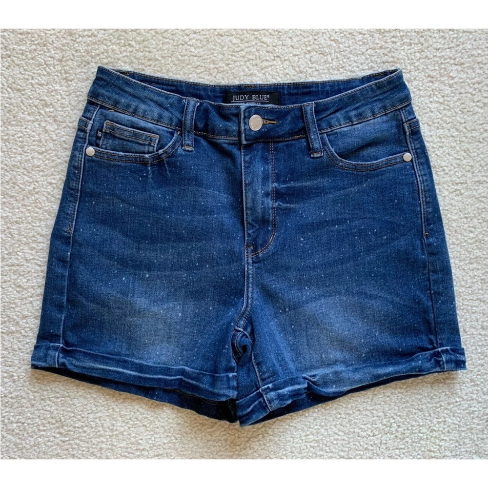 Judy Blue Ava Splattered High Rise Denim Shorts Womens M Med Wash Cuff Capsule
